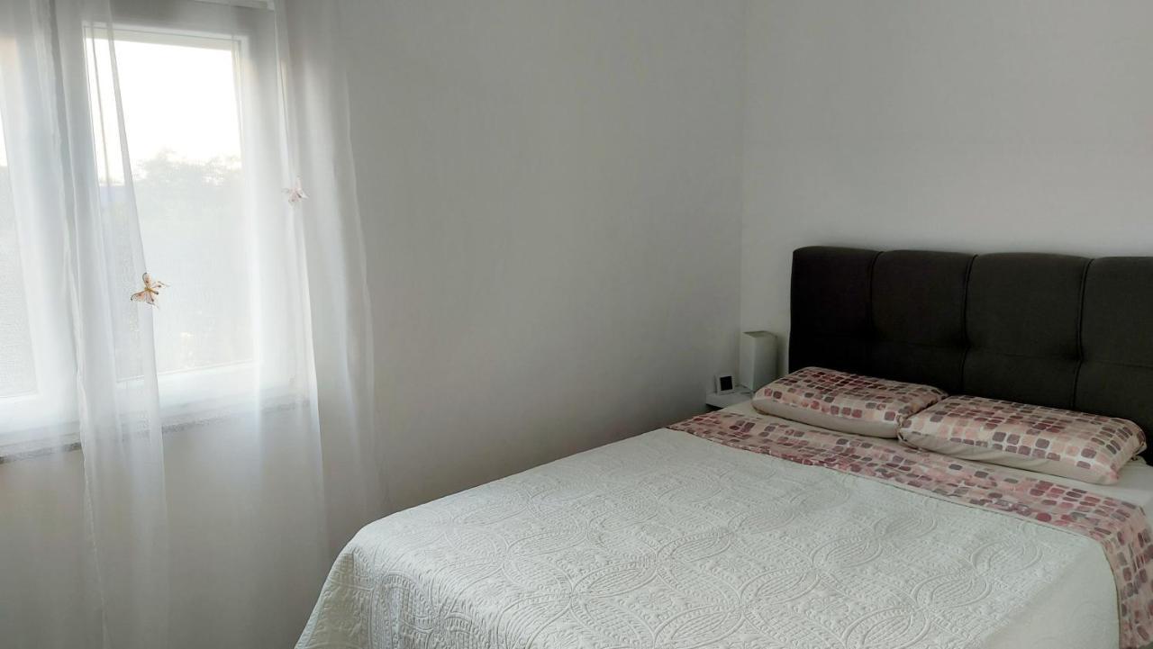 Apartman Near Fazana-500 From The Sea Exteriér fotografie
